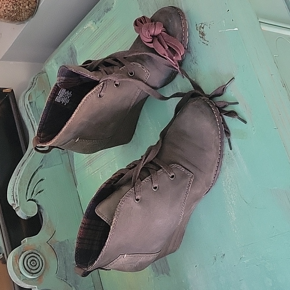 Cobb Hill bootie 8.5